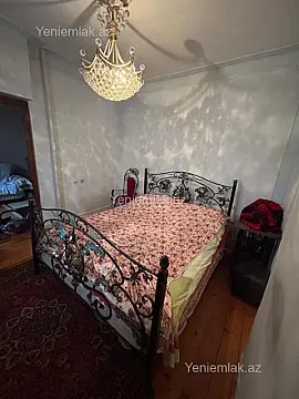 Satılır 3 otaqlı köhnə tikili 85 m²