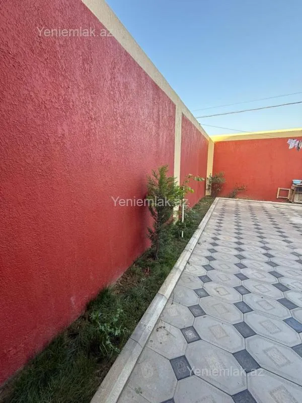 Satılır 3 otaqlı həyət evi 100 m²