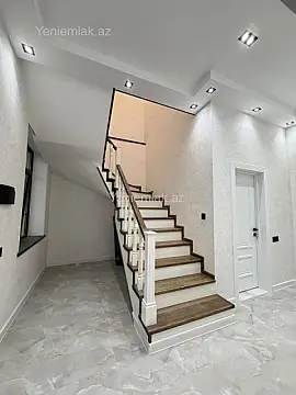 Satılır 5 otaqlı həyət evi 200 m²