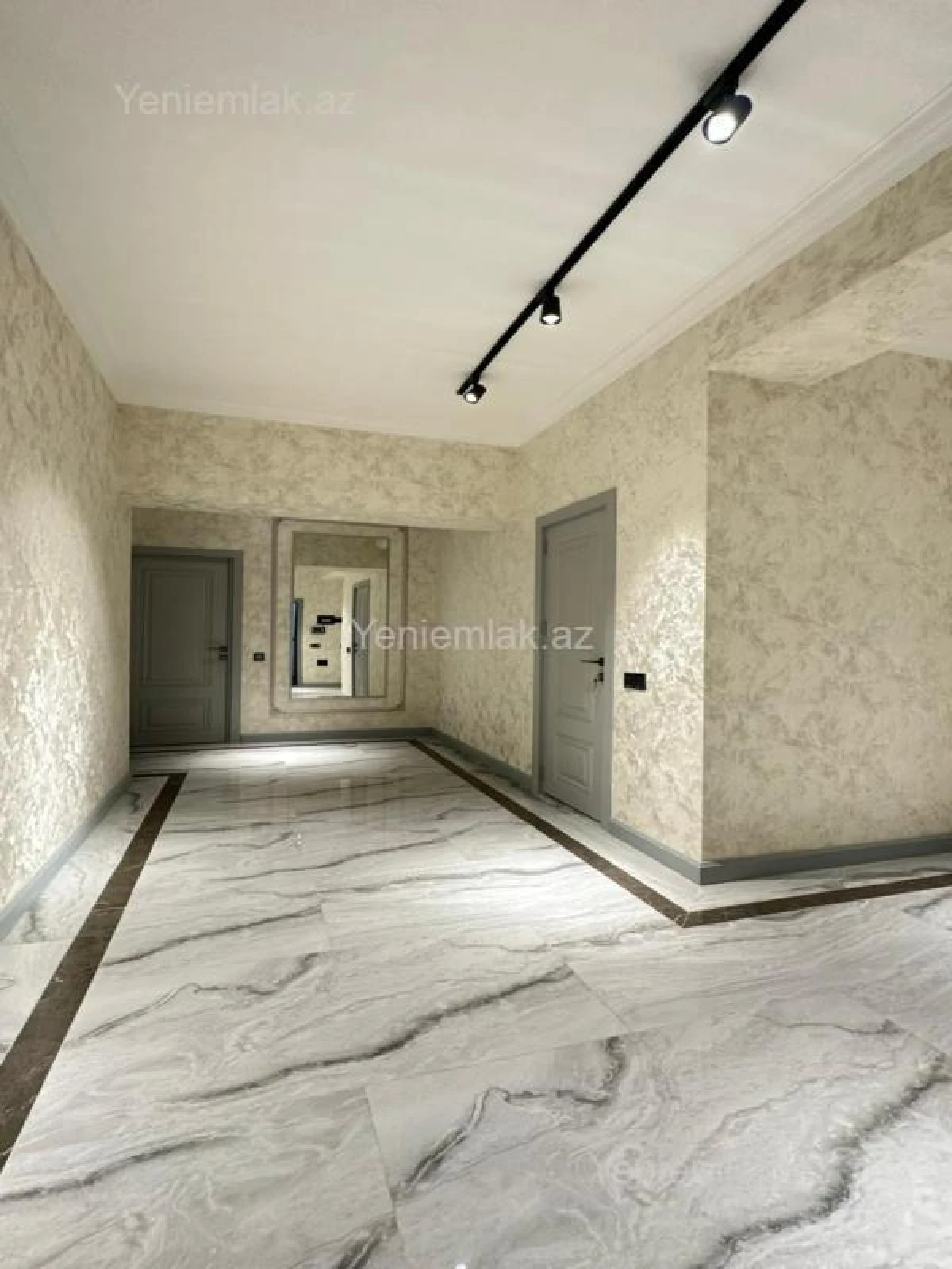 Satılır 2 otaqlı yeni tikili 79 m²