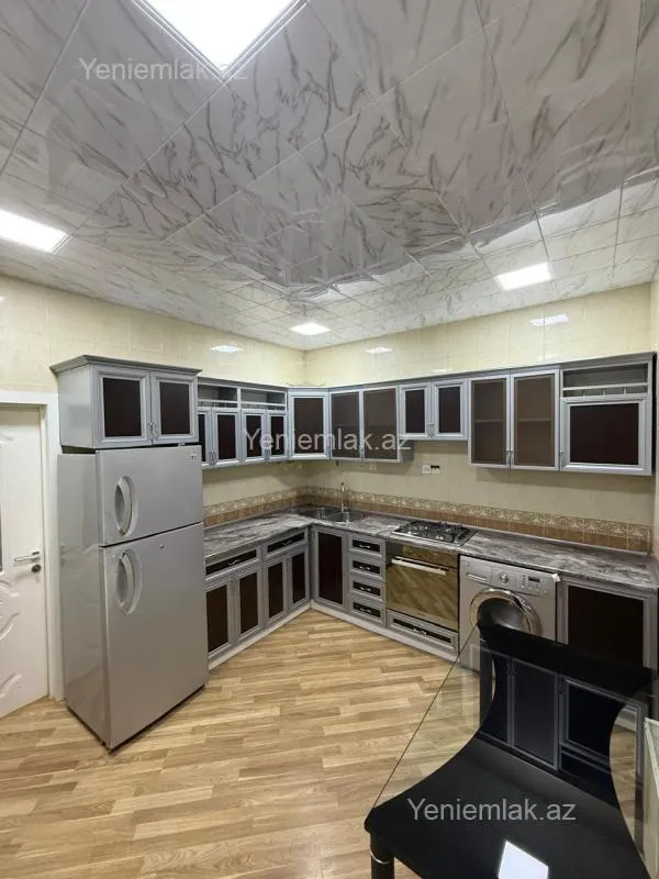 Satılır 2 otaqlı yeni tikili 90 m²