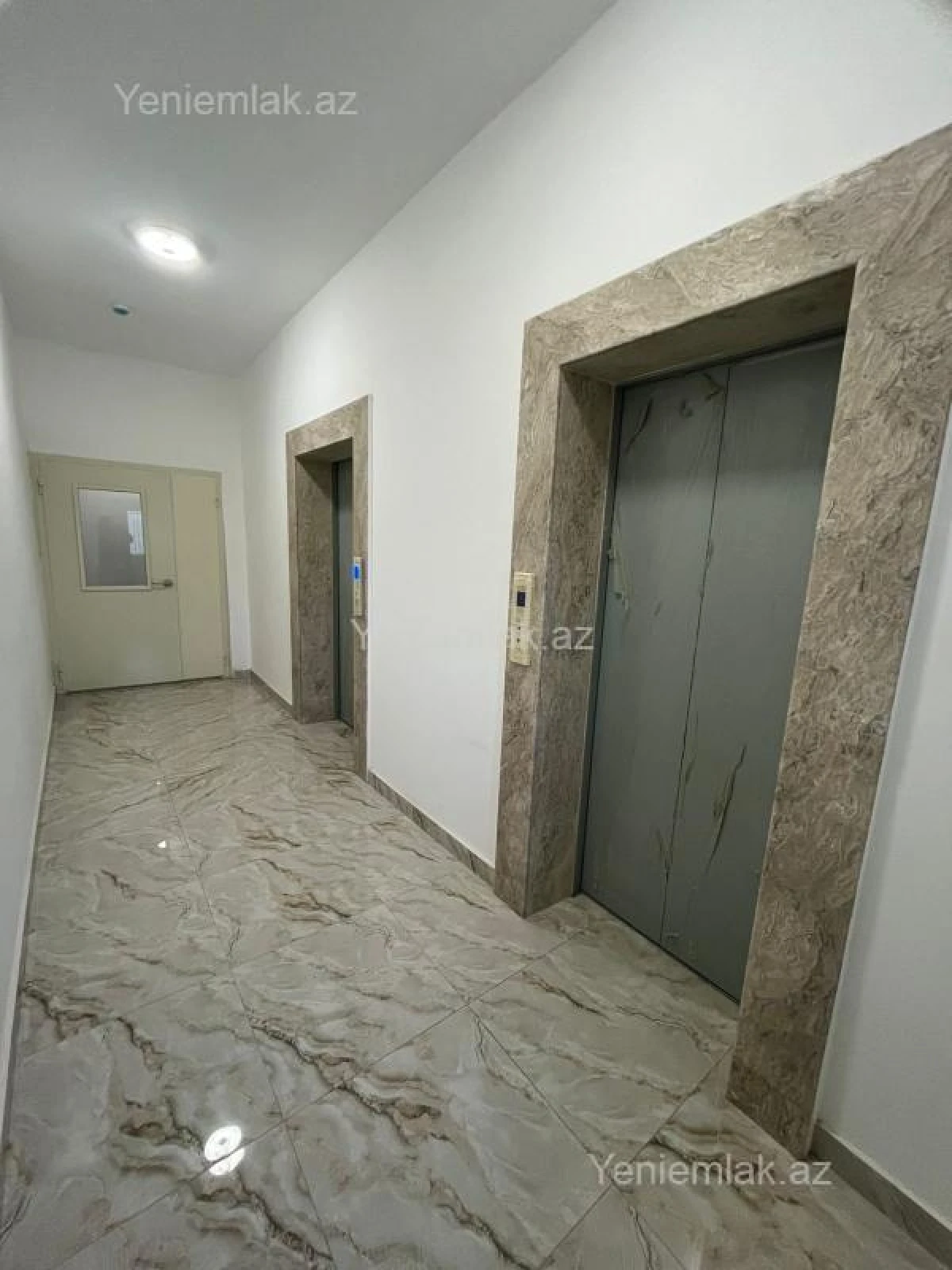 Satılır 2 otaqlı yeni tikili 60 m²
