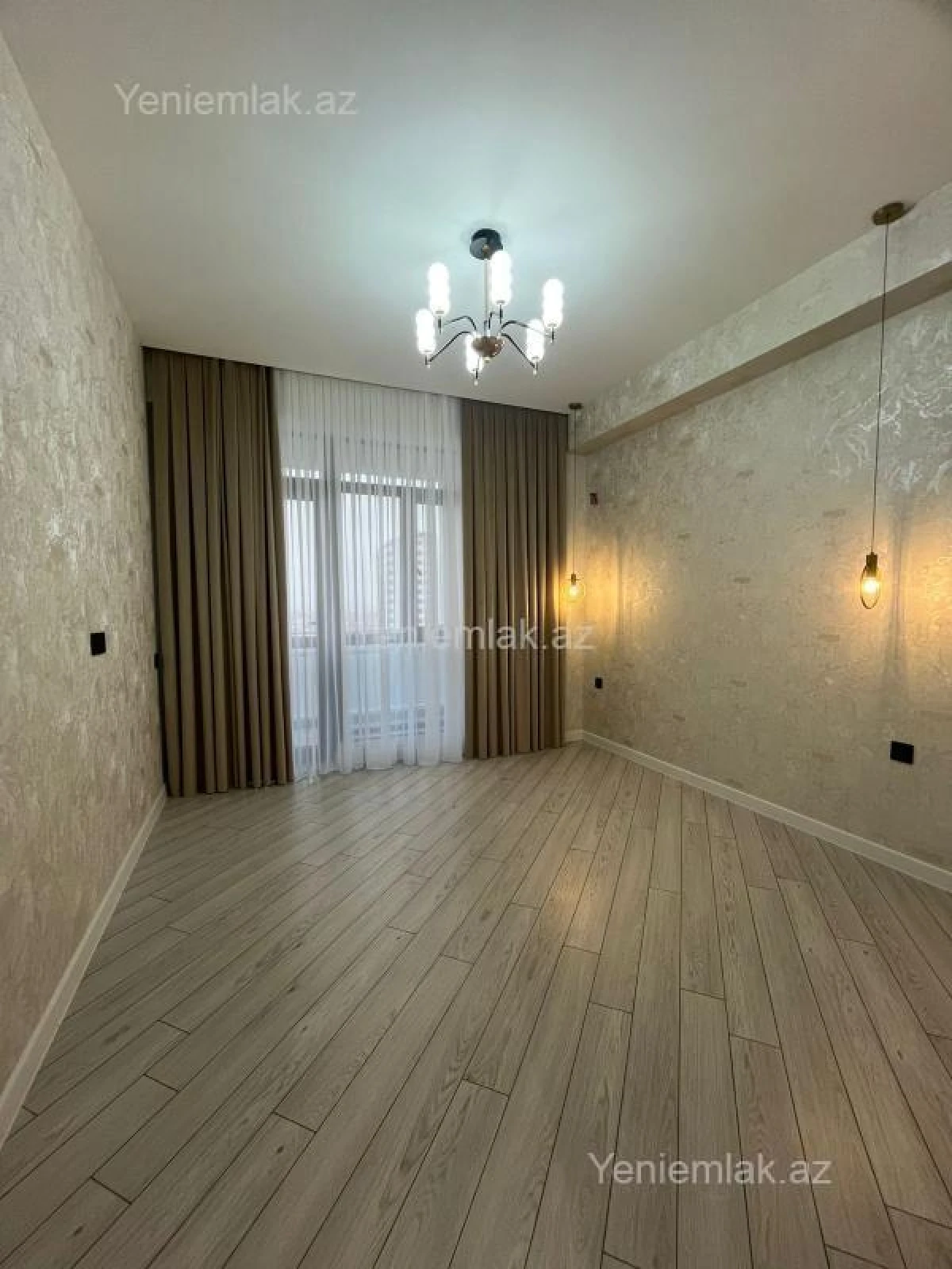 Satılır 2 otaqlı yeni tikili 60 m²