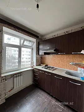 Satılır 1 otaqlı köhnə tikili 35 m²