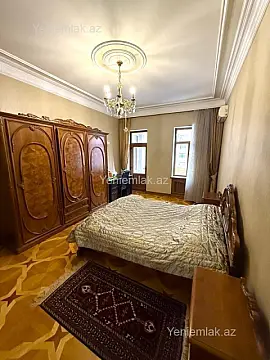 Satılır 5 otaqlı yeni tikili 250 m²