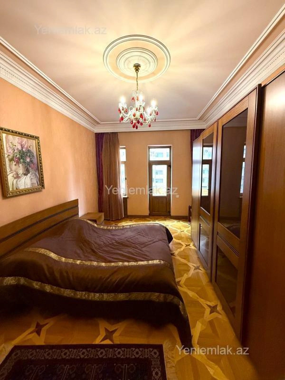 Satılır 5 otaqlı yeni tikili 250 m²