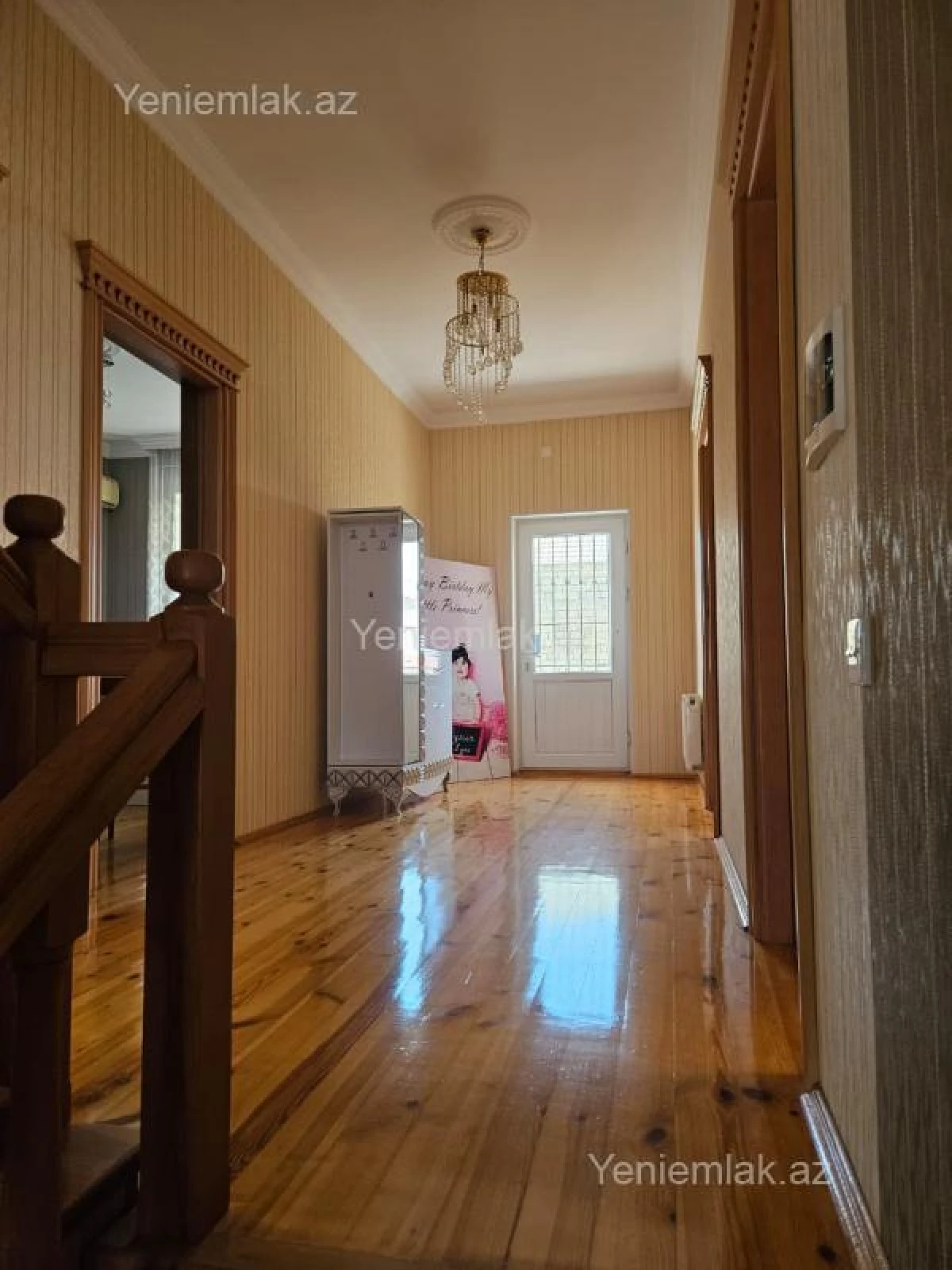 Satılır 6 otaqlı həyət evi 300 m²