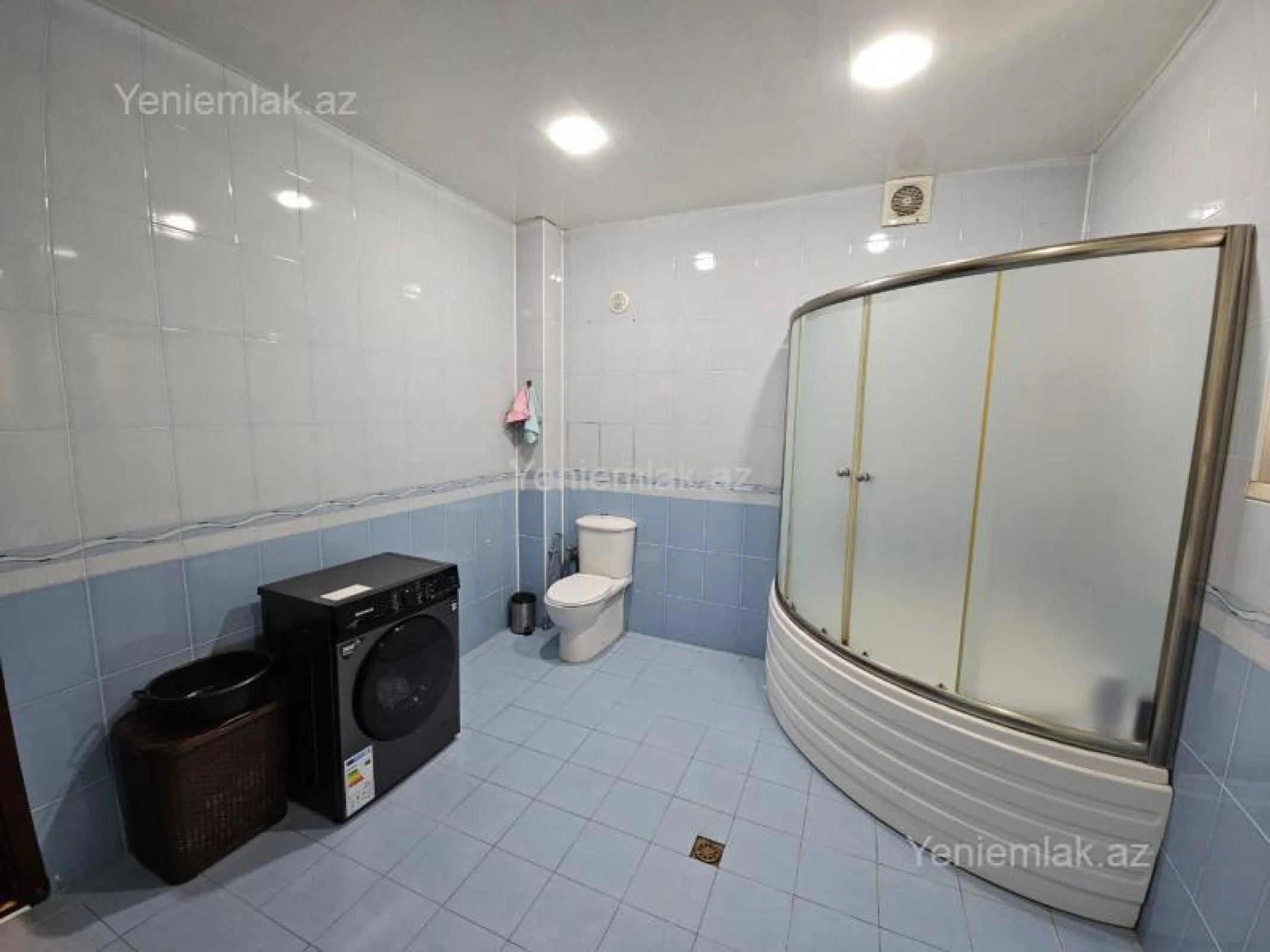 Satılır 6 otaqlı həyət evi 300 m²