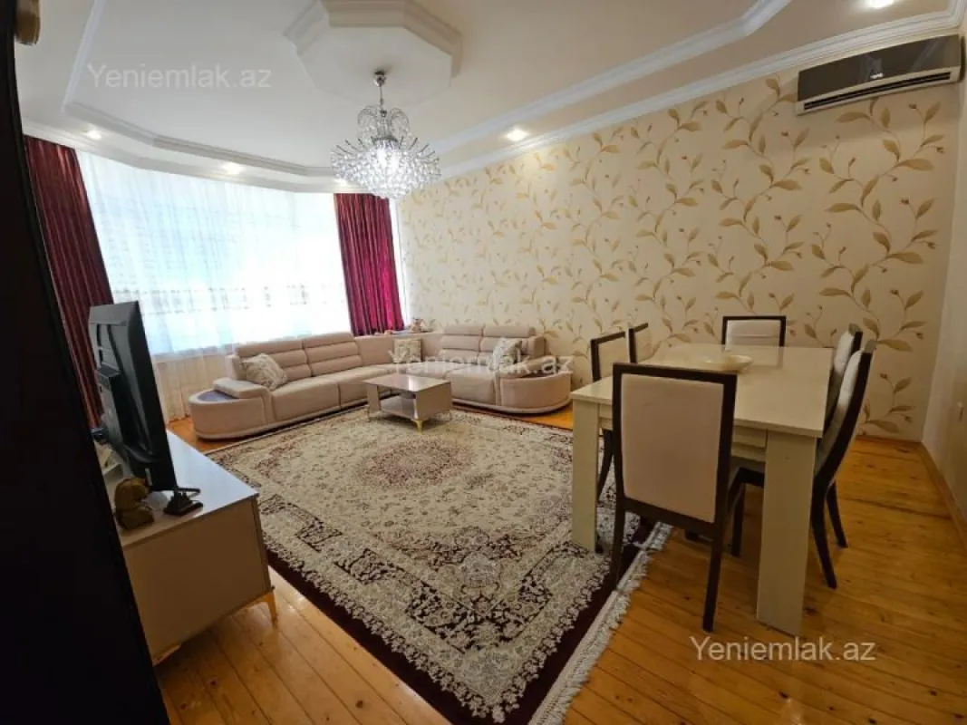 Satılır 6 otaqlı həyət evi 300 m²
