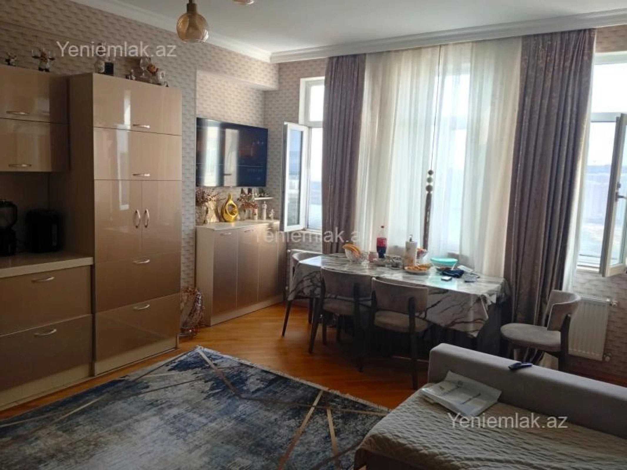 Satılır 3 otaqlı yeni tikili 135 m²