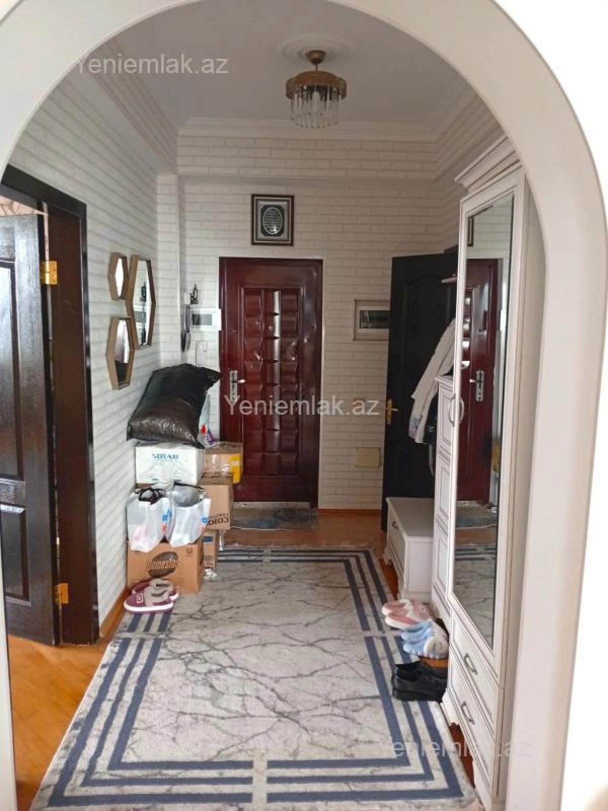 Satılır 3 otaqlı yeni tikili 135 m²