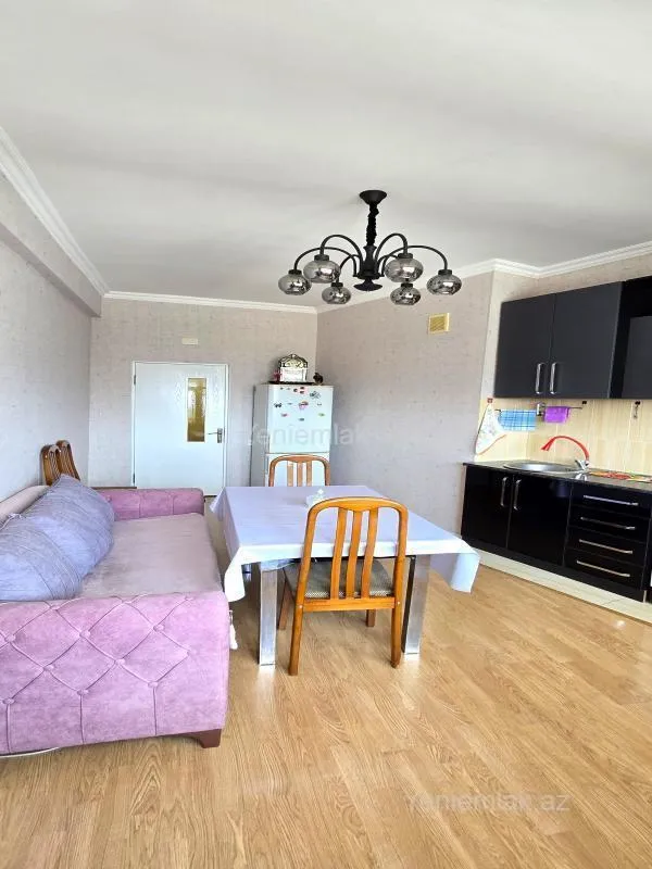 Satılır 2 otaqlı yeni tikili 95 m²