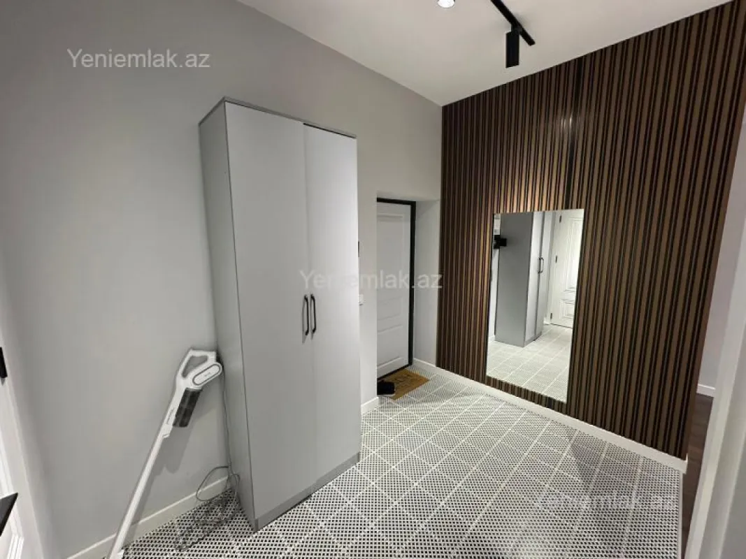 Satılır 2 otaqlı yeni tikili 60 m²