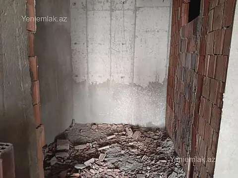 Satılır 2 otaqlı yeni tikili 76 m²
