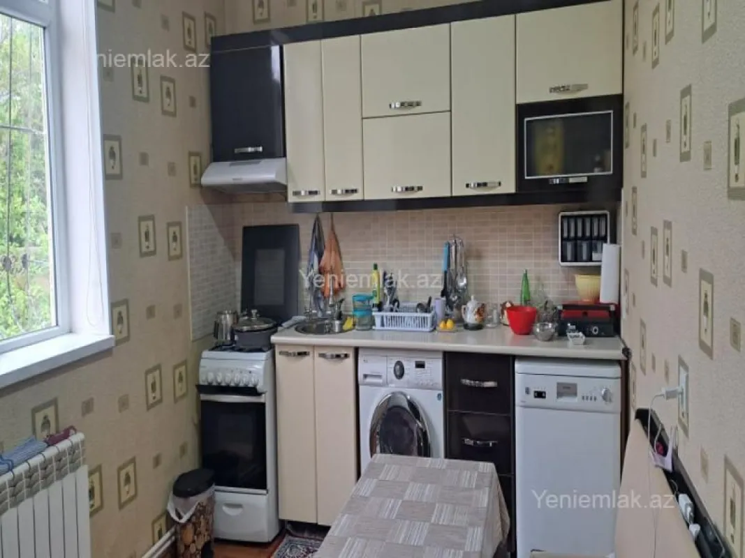Satılır 4 otaqlı həyət evi 110 m²