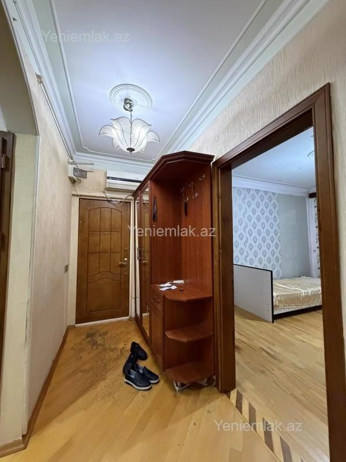 Satılır 3 otaqlı köhnə tikili 100 m²