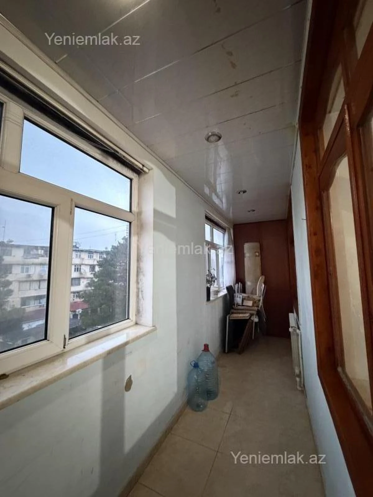 Satılır 3 otaqlı köhnə tikili 100 m²