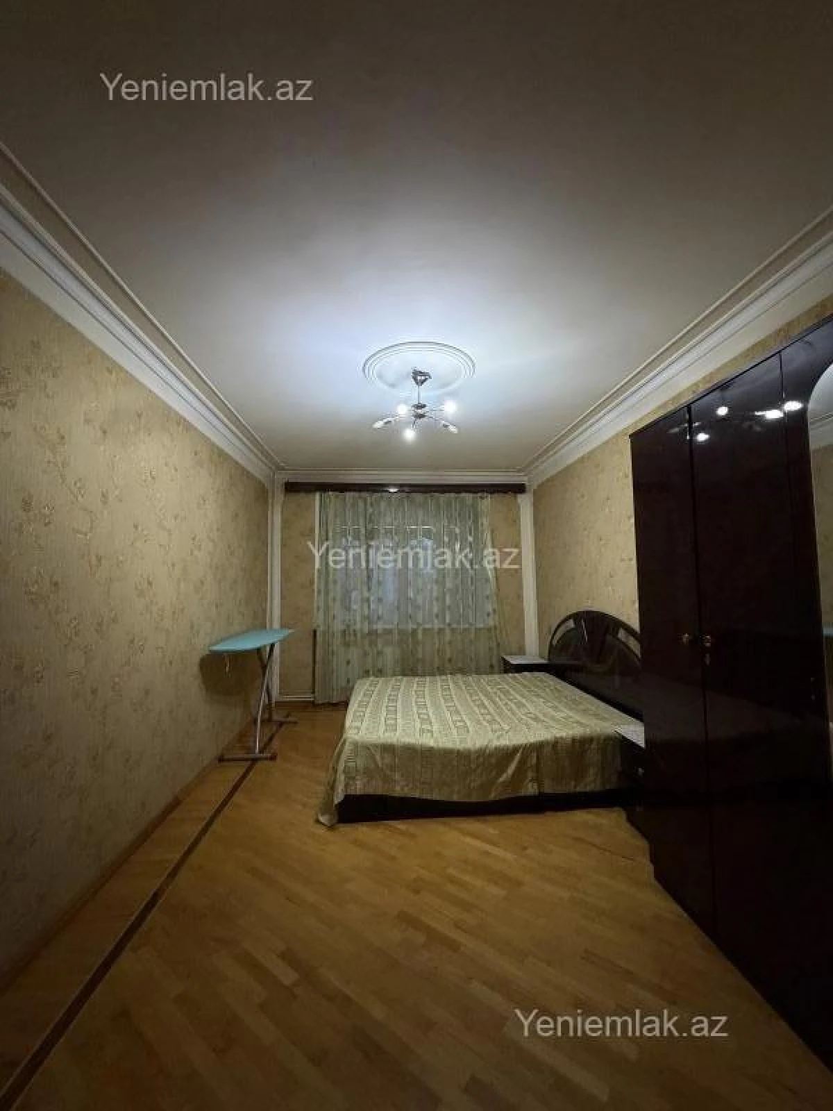 Satılır 3 otaqlı köhnə tikili 100 m²