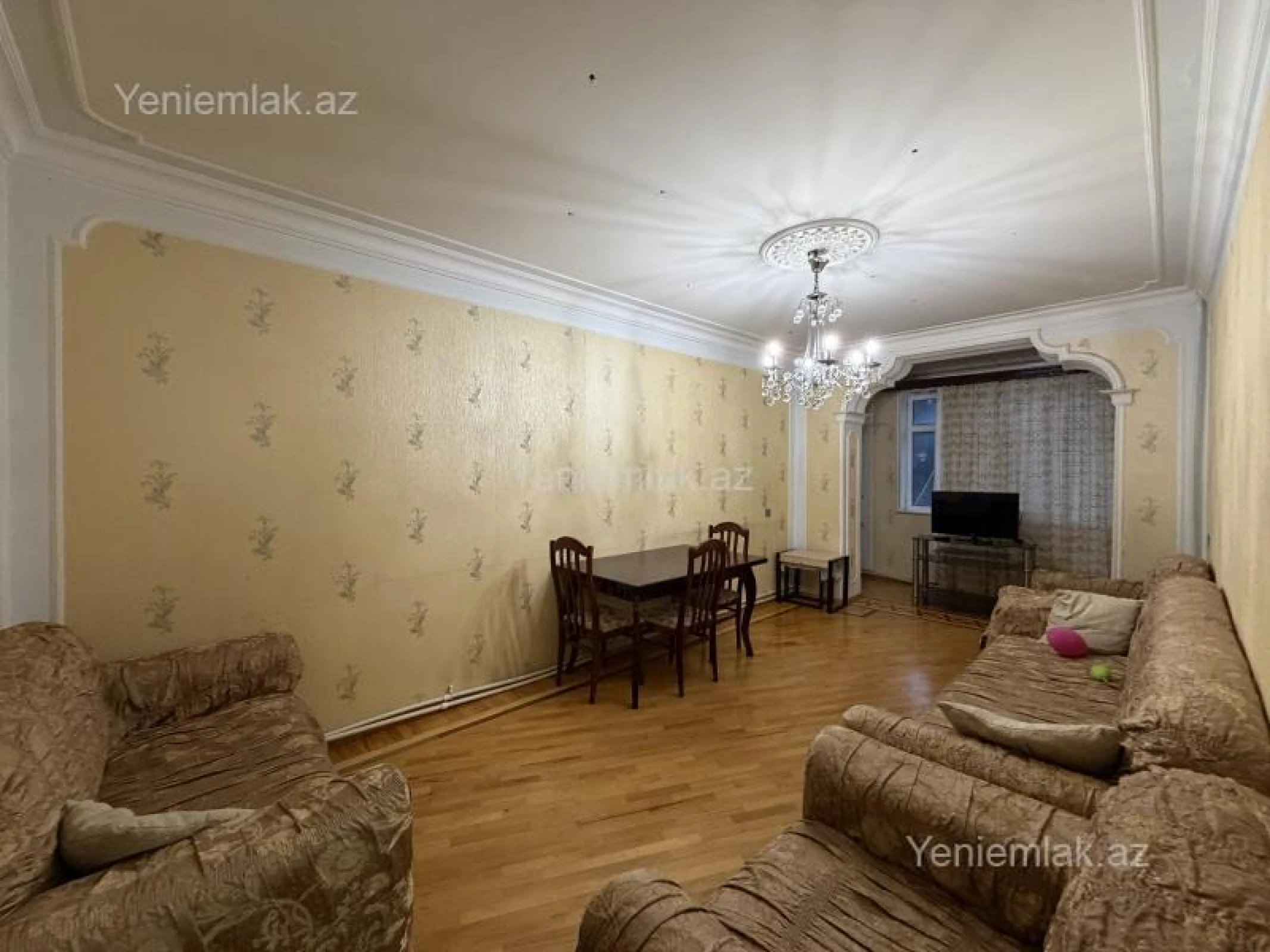 Satılır 3 otaqlı köhnə tikili 100 m²