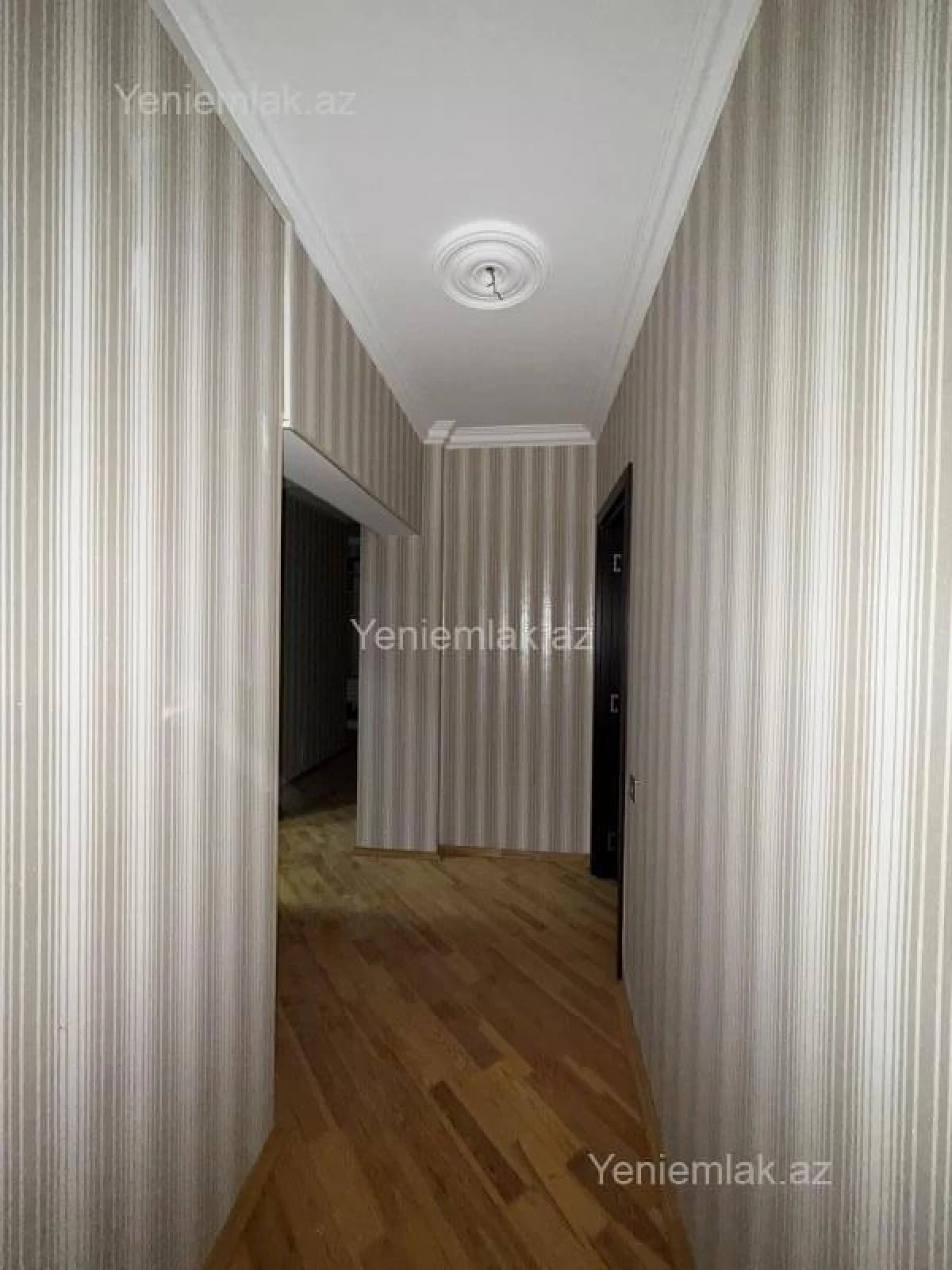 Satılır 3 otaqlı yeni tikili 110 m²
