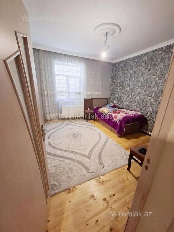 Satılır 3 otaqlı həyət evi 130 m²