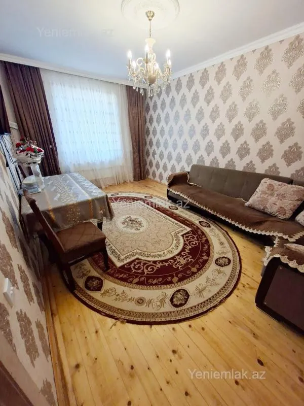 Satılır 3 otaqlı həyət evi 130 m²