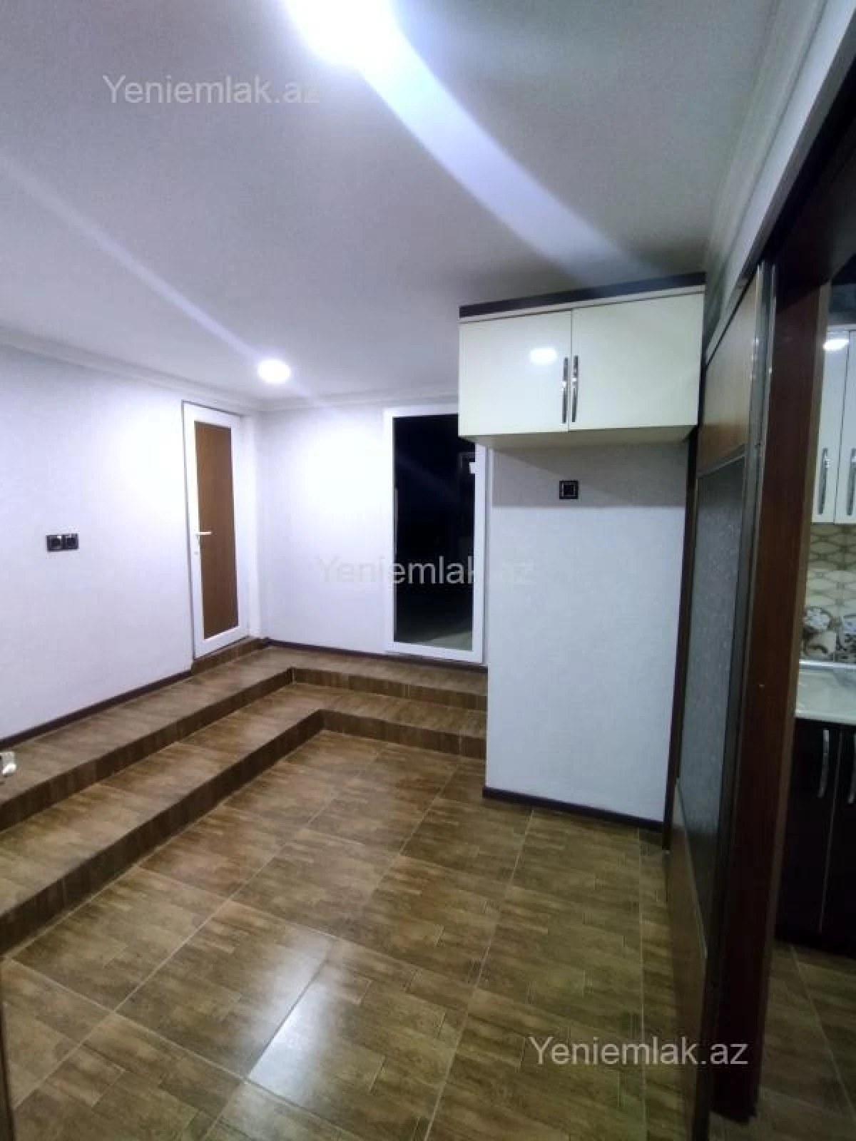 Satılır 6 otaqlı həyət evi 220 m²