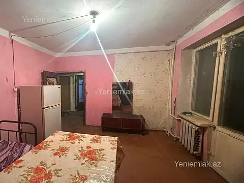 Satılır 2 otaqlı köhnə tikili 60 m²