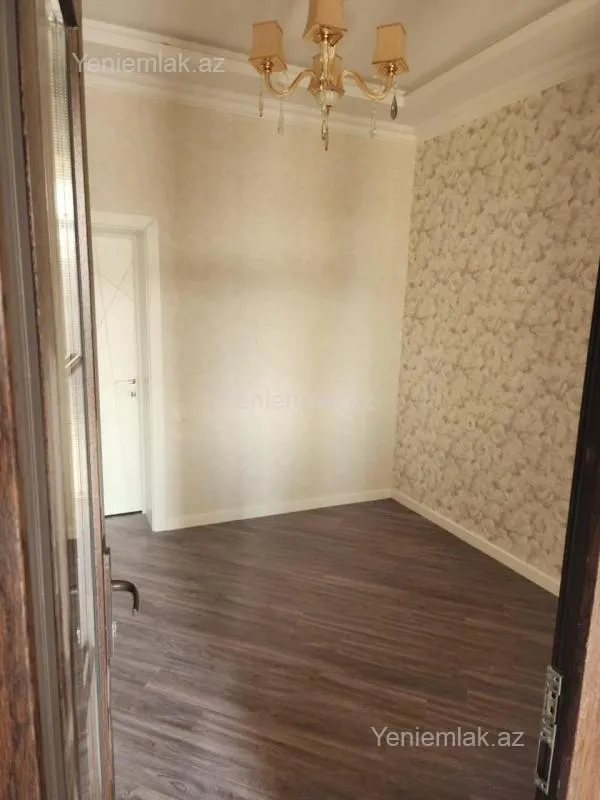 Satılır 2 otaqlı yeni tikili 74 m²