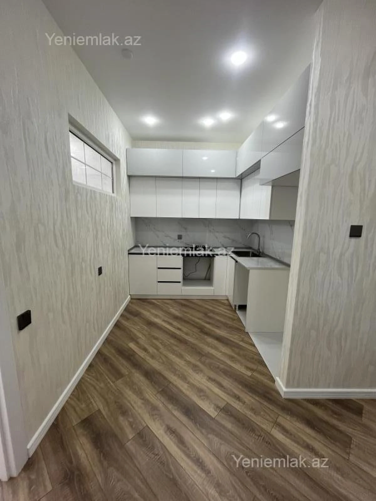 Satılır 3 otaqlı yeni tikili 92 m²