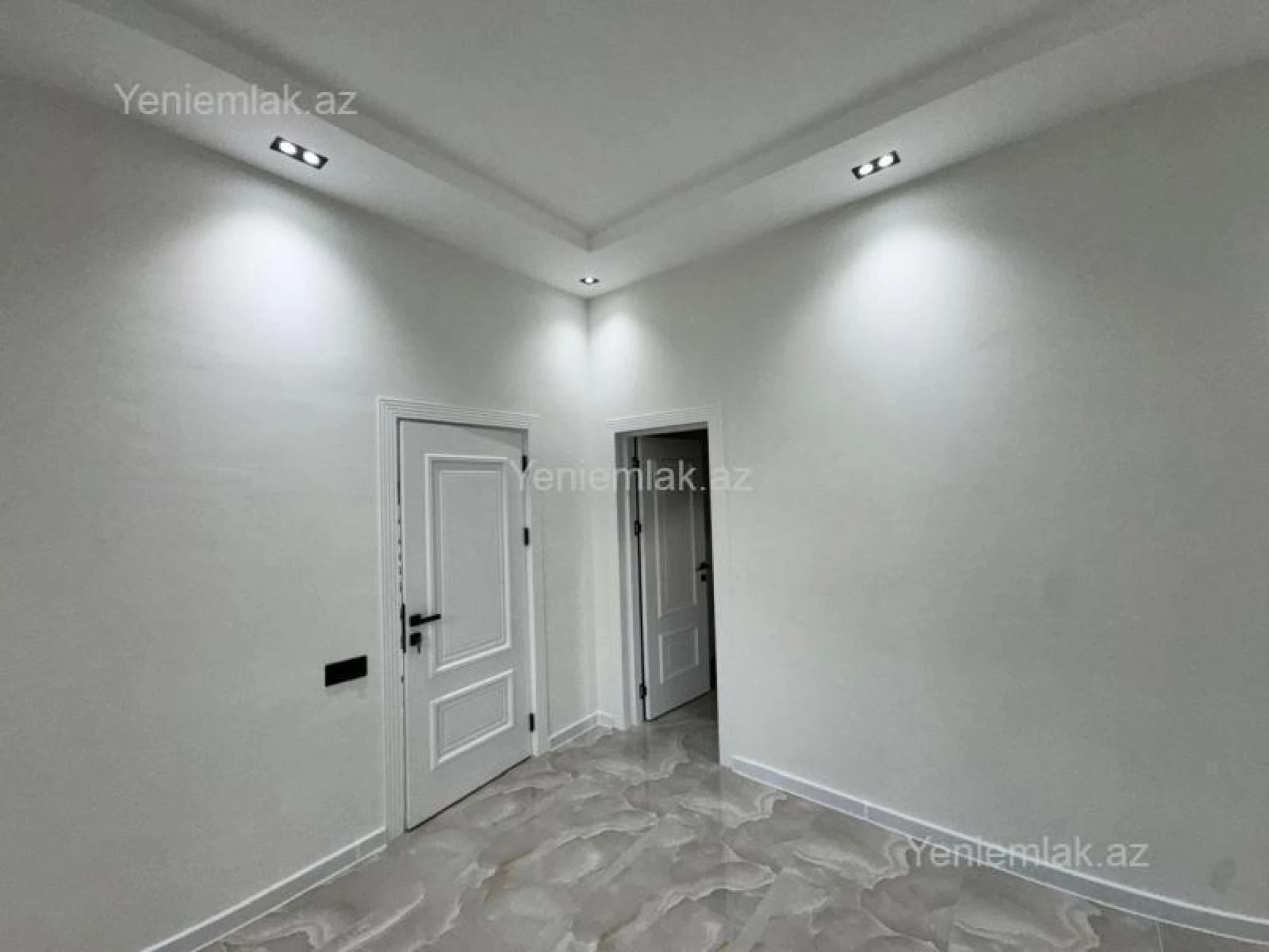 Satılır 5 otaqlı həyət evi 200 m²
