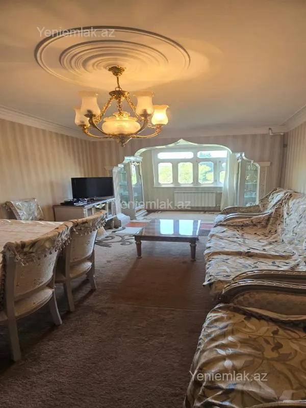 Satılır 3 otaqlı köhnə tikili 64 m²