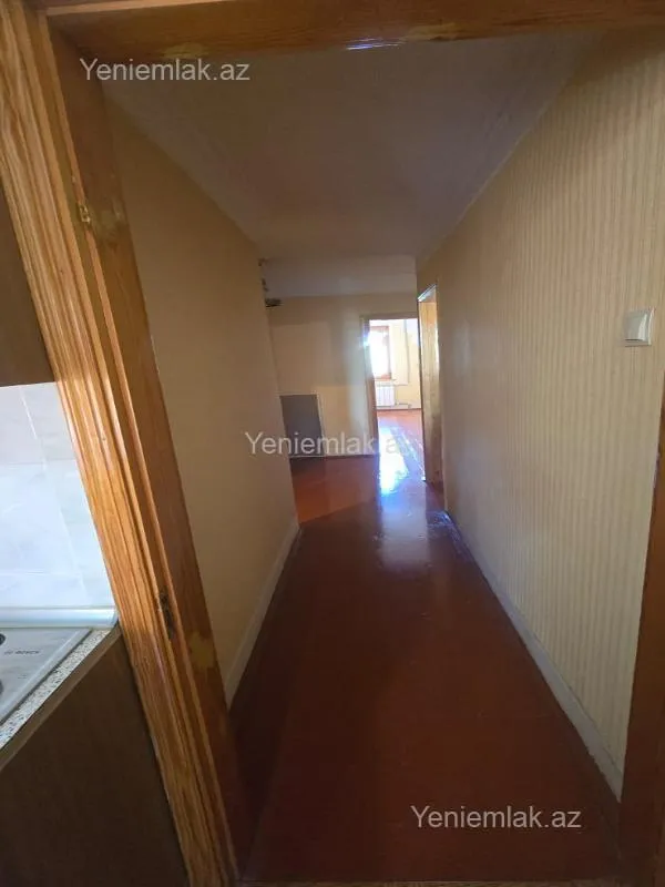 Satılır 3 otaqlı köhnə tikili 64 m²