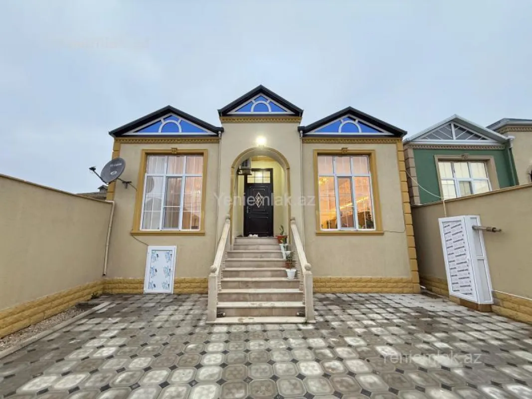 Satılır 3 otaqlı həyət evi 100 m²