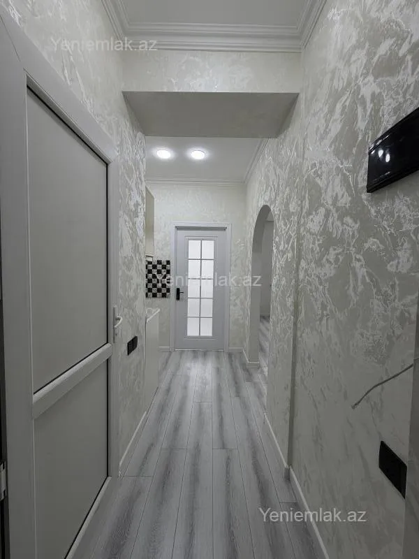 Satılır 2 otaqlı yeni tikili 35 m²