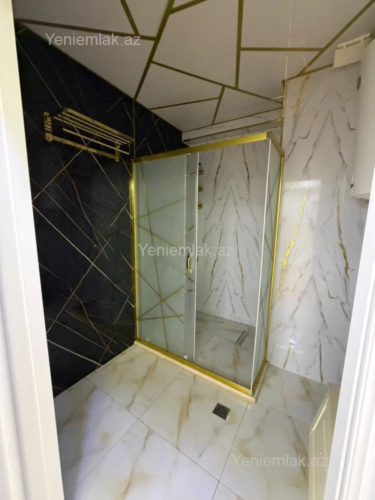 Satılır 3 otaqlı yeni tikili 140 m²