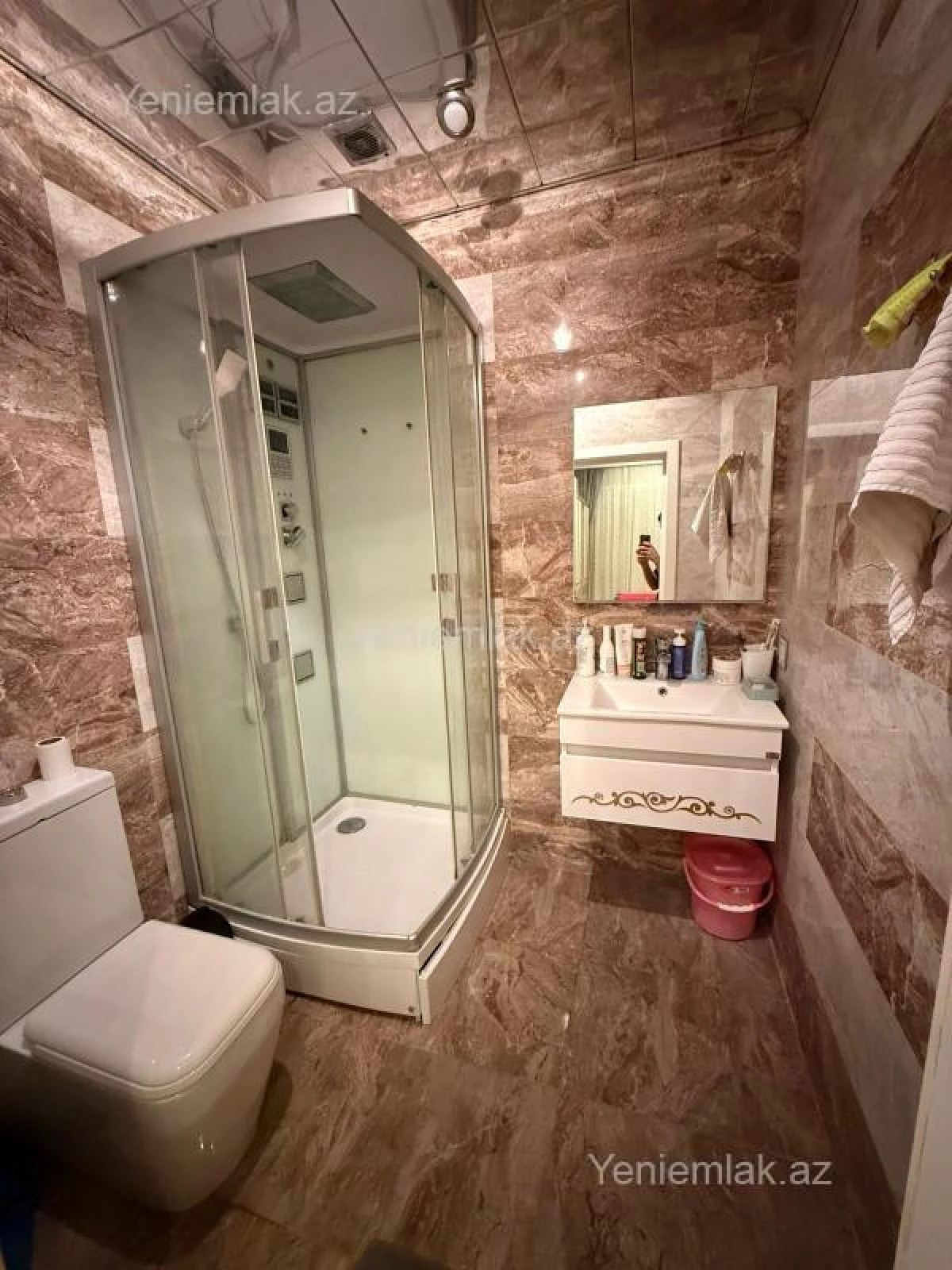 Satılır 3 otaqlı yeni tikili 135 m²