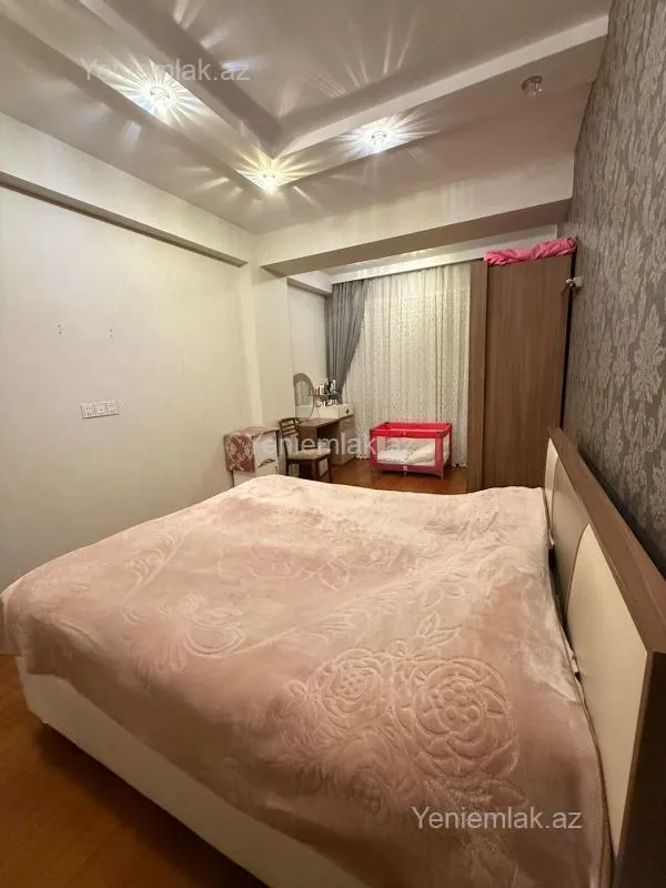 Satılır 3 otaqlı yeni tikili 135 m²