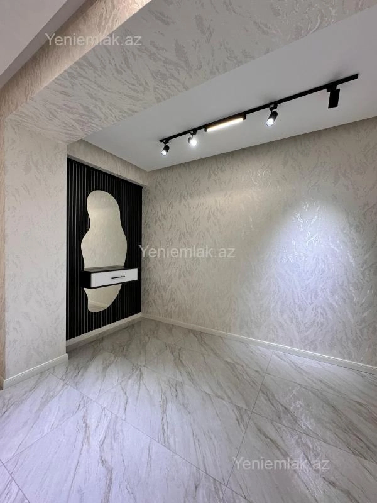 Satılır 3 otaqlı yeni tikili 110 m²