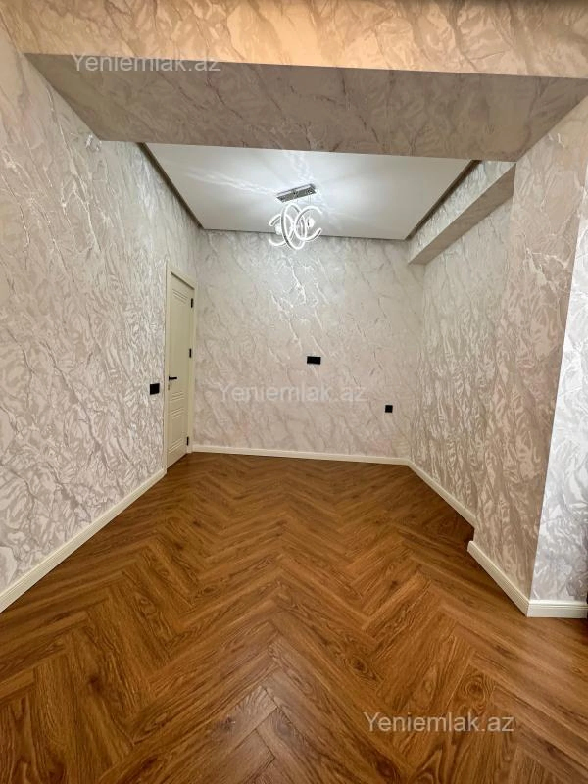 Satılır 3 otaqlı yeni tikili 110 m²