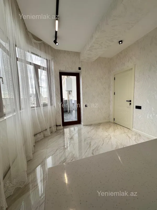 Satılır 3 otaqlı yeni tikili 110 m²