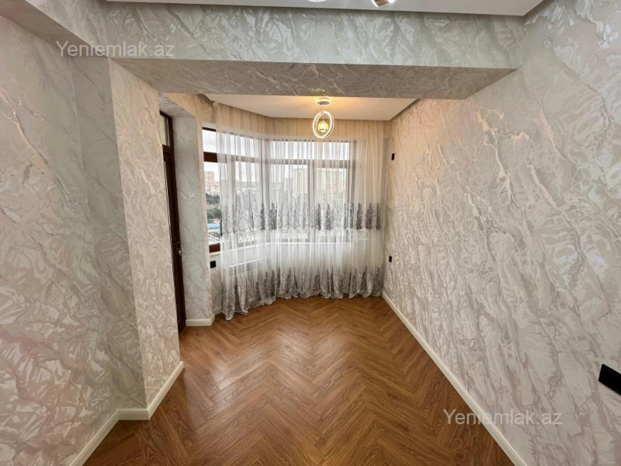 Satılır 3 otaqlı yeni tikili 110 m²