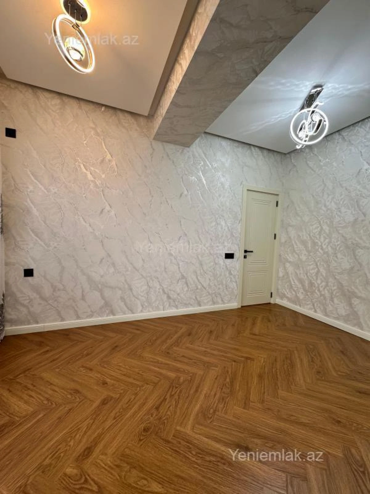 Satılır 3 otaqlı yeni tikili 110 m²