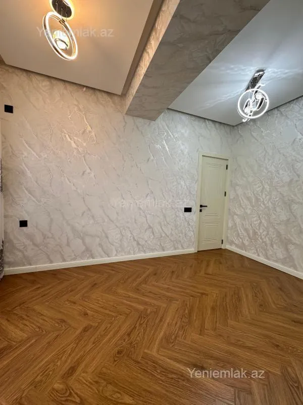 Satılır 3 otaqlı yeni tikili 110 m²
