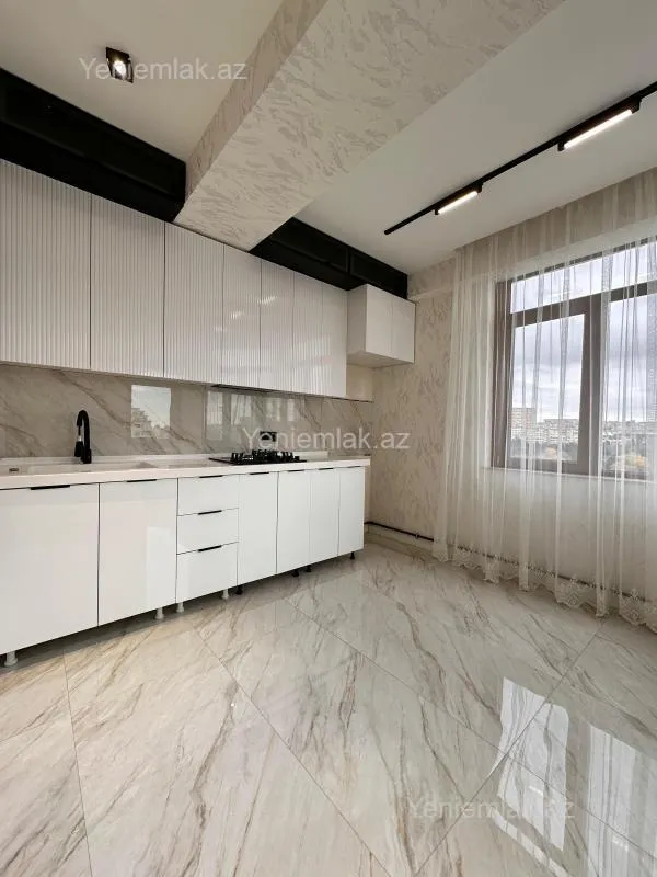 Satılır 3 otaqlı yeni tikili 110 m²