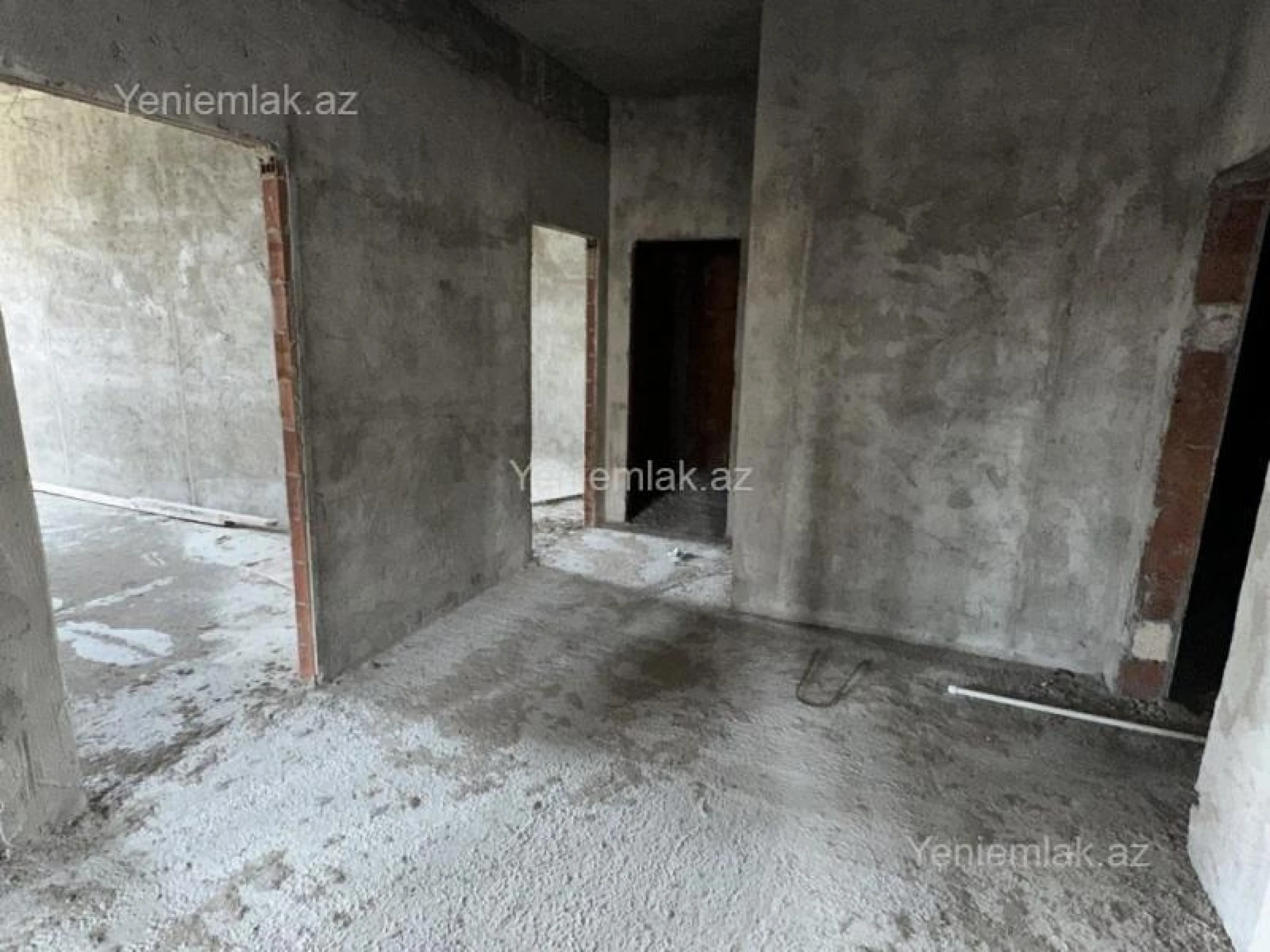 Satılır 4 otaqlı yeni tikili 180 m²