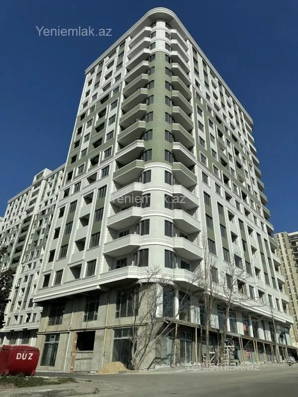 Satılır 4 otaqlı yeni tikili 180 m²