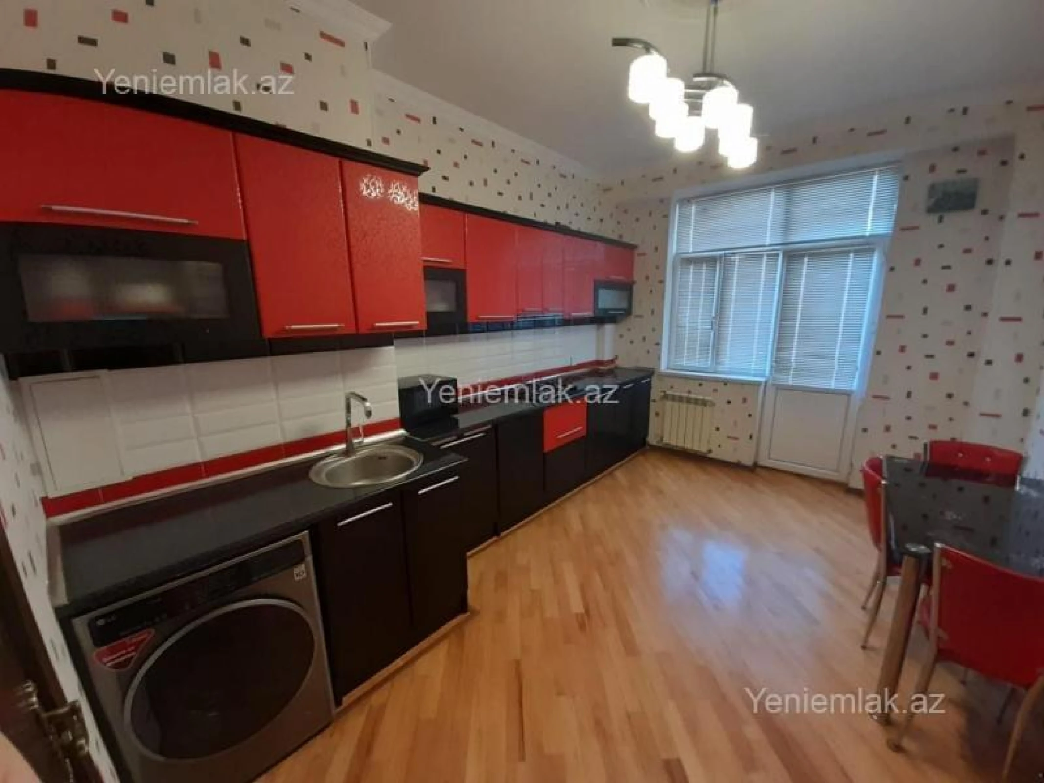 Satılır 3 otaqlı yeni tikili 121 m²