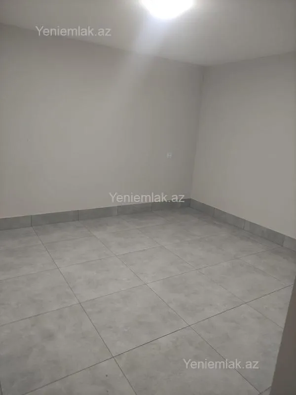 Satılır 5 otaqlı həyət evi 100 m²