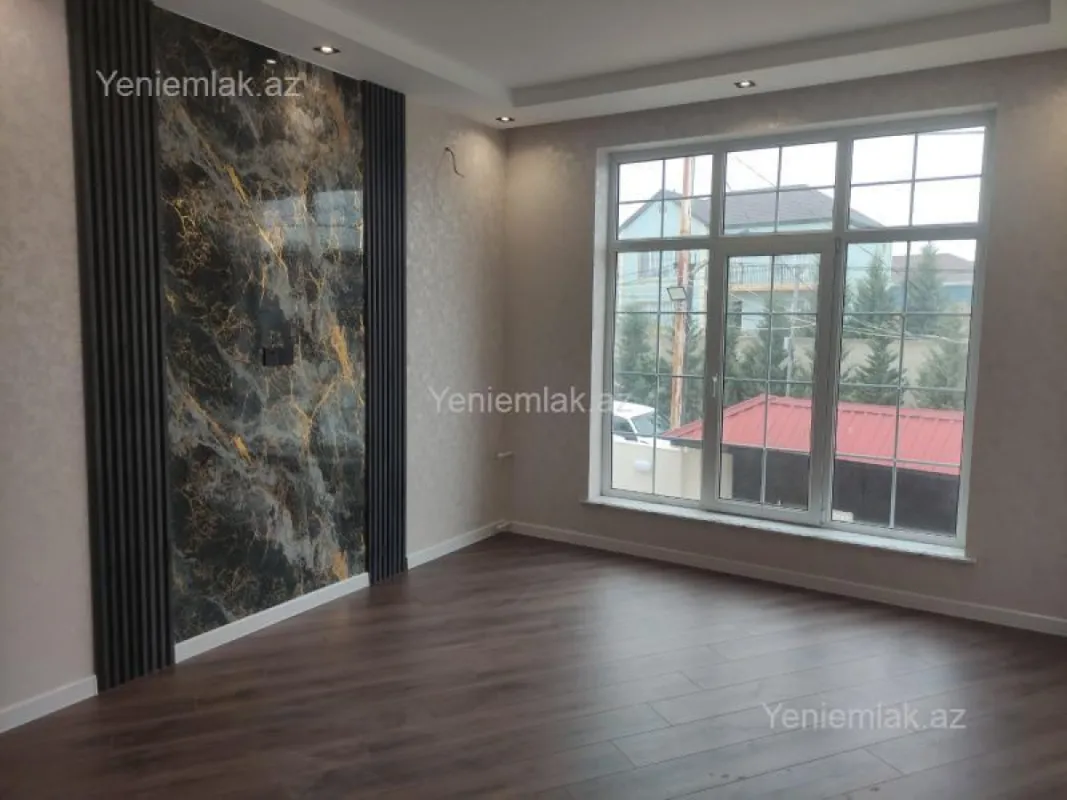 Satılır 5 otaqlı həyət evi 100 m²